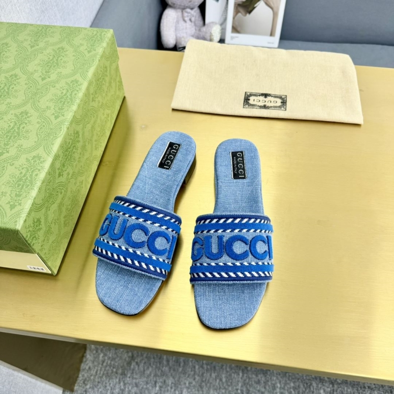 G*u*i slippers